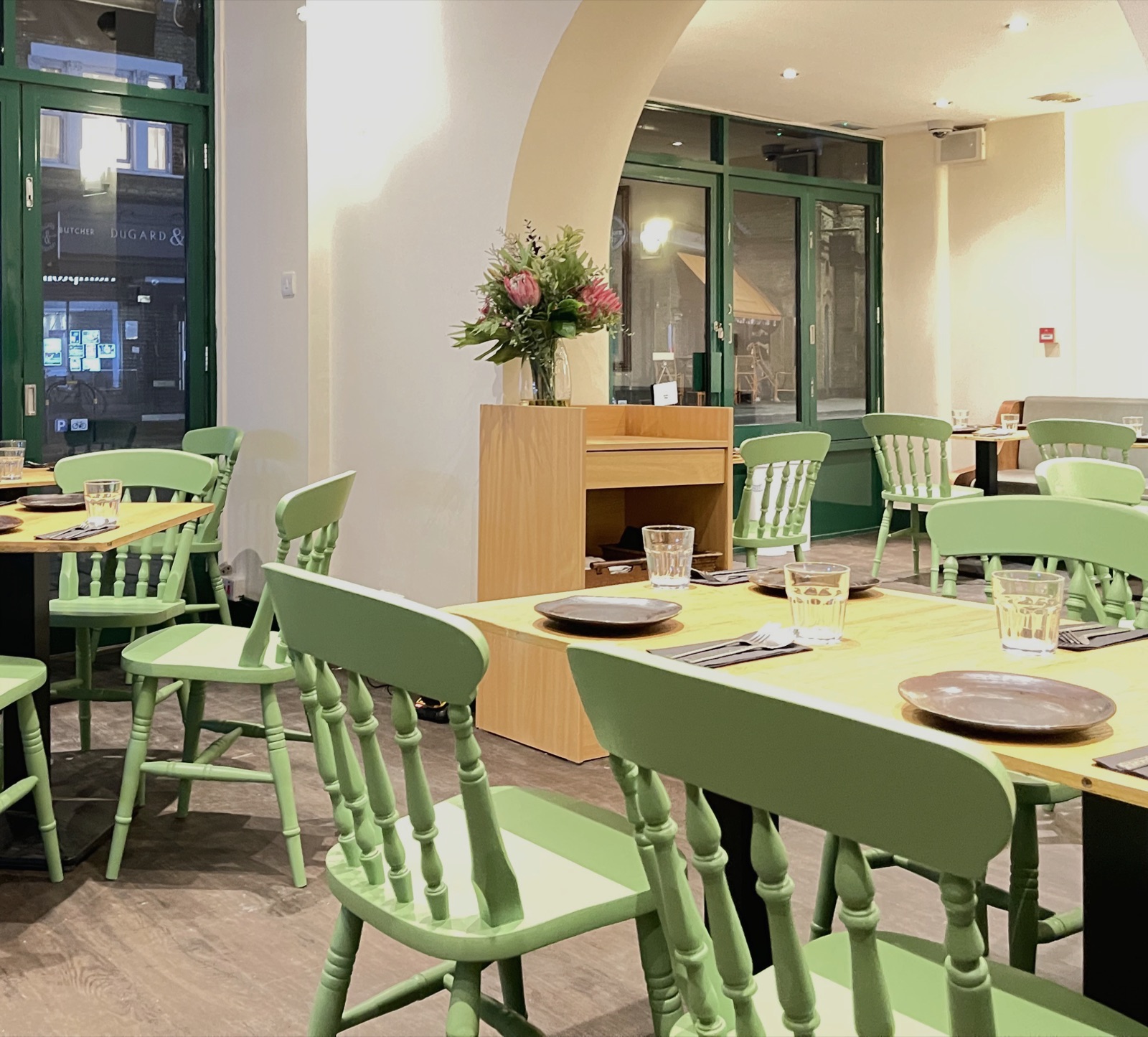 Dine in at Phakoon Thai Kitchen